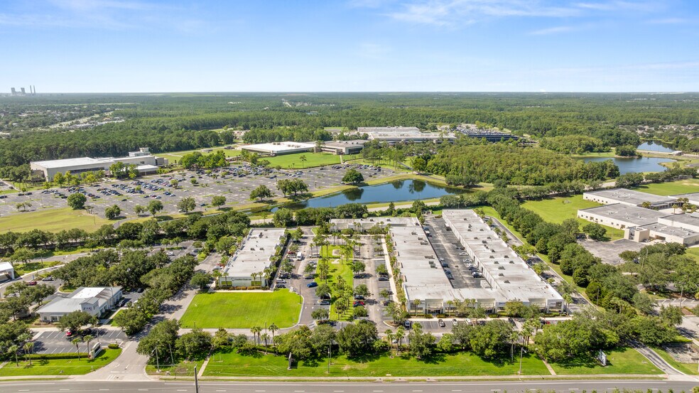 More Photos Of 11602 lake underhill Rd, Orlando Flex For Lease