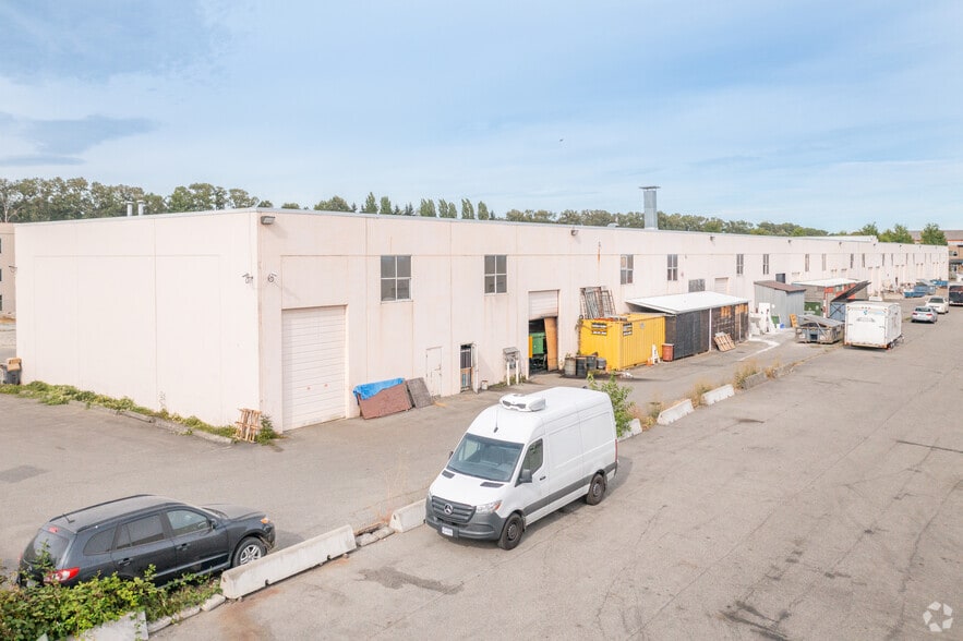 More Photos Of 1851 Savage Rd, Richmond Warehouse For Sale