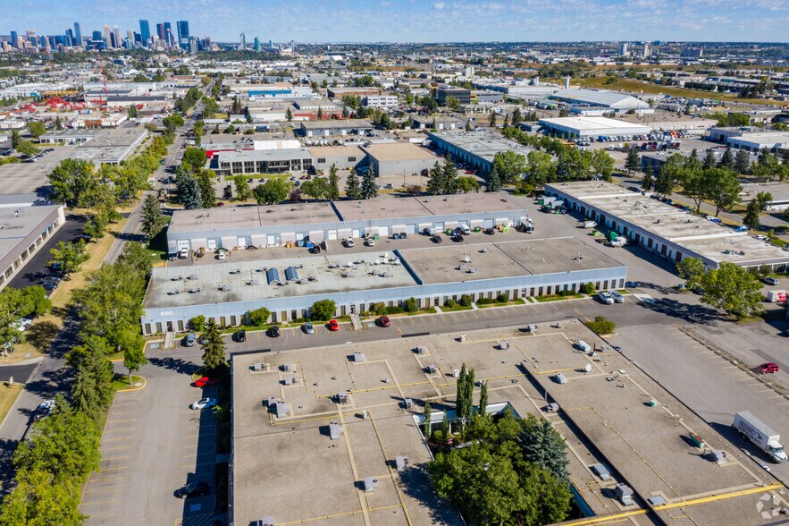 More Photos Of 6120 3rd St SE, Calgary Warehouse For Lease