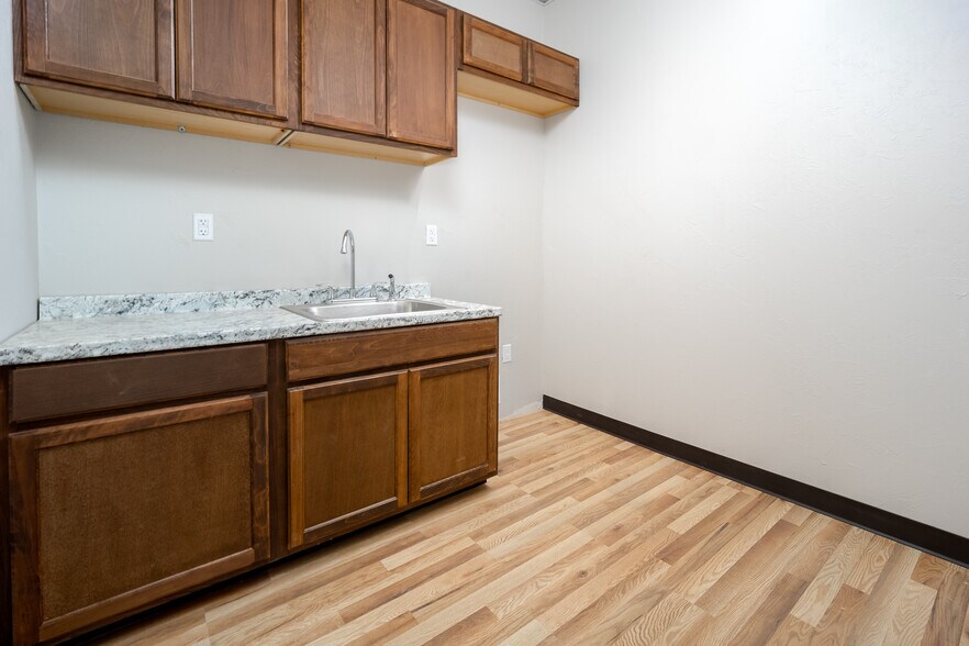 More Photos Of 304 145th pl, Edmond Industrial For Sale