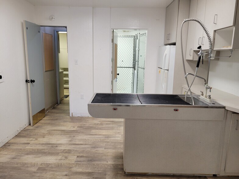 More Photos Of 1055 Grass Valley Hwy, Auburn Medical For Lease