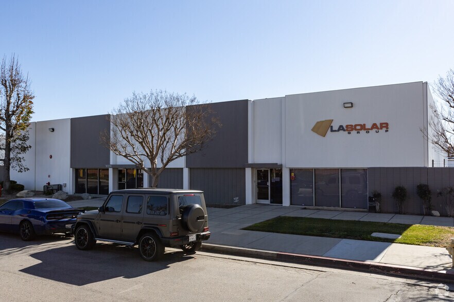 More Photos Of 8045 Woodley Ave, Van Nuys Unknown For Lease