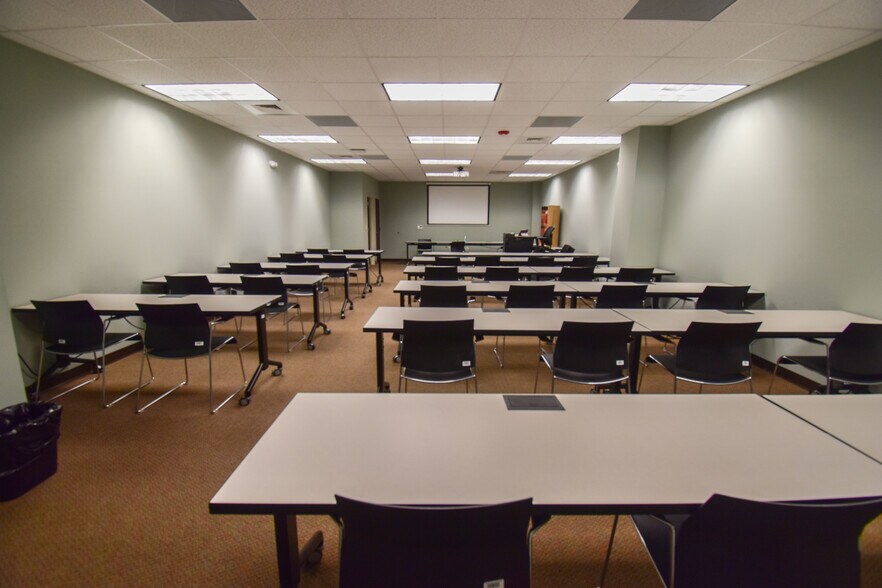More Photos Of 1434 22nd Ave, Tuscaloosa Office For Sale