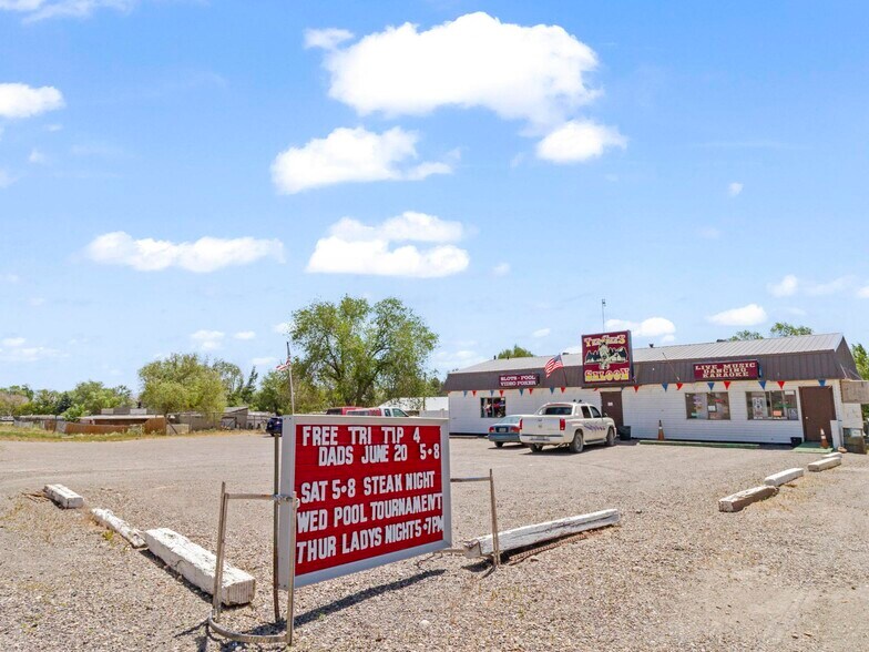 More Photos Of 1015 Chestnut St, Carlin Convenience Store For Sale
