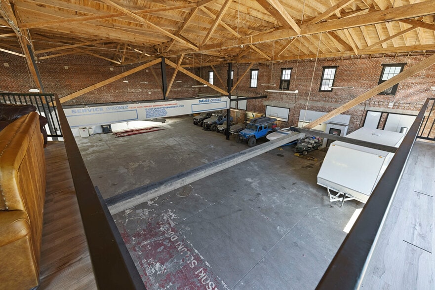More Photos Of 600 N El Dorado St, Stockton Service For Sale