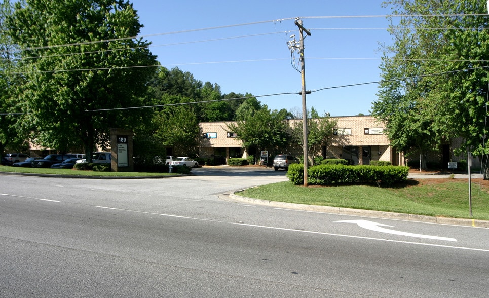 More Photos Of 189 Cobb Pky N, Marietta Warehouse For Lease