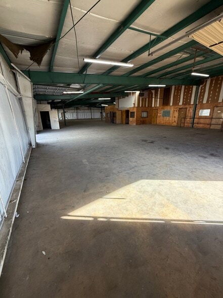 More Photos Of 4068 Hatcher Cir, Memphis Warehouse For Sale