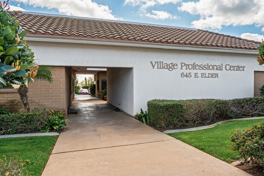 Primary Photo Of 645 E Elder St, Fallbrook Medical For Lease