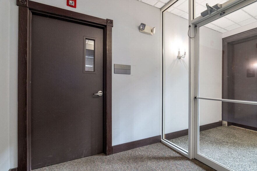 More Photos Of 19 Dove St, Albany Coworking Space