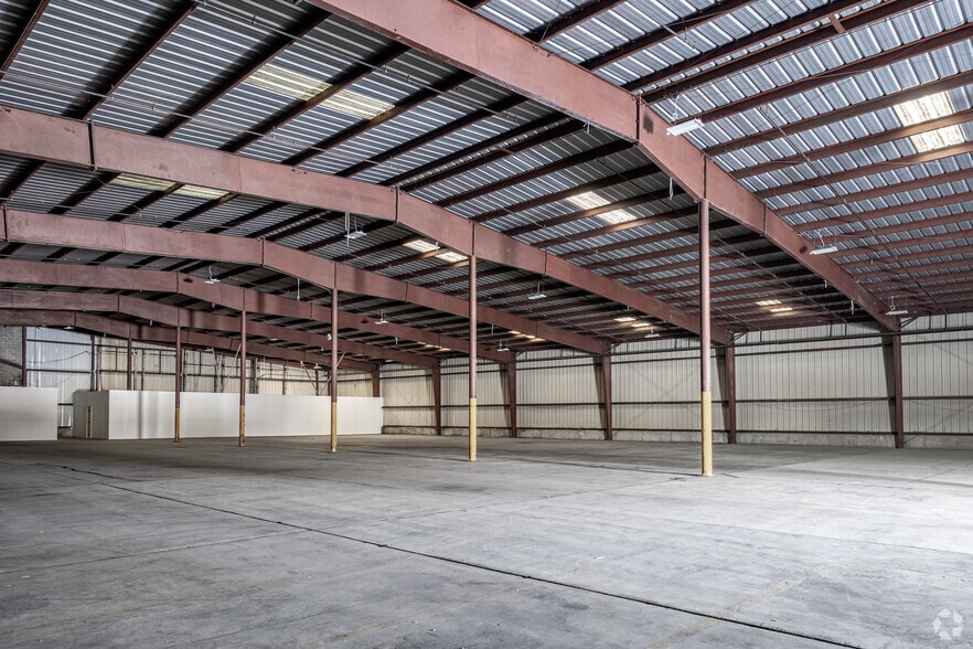 More Photos Of 3710 S California Ave, Chicago Warehouse For Lease