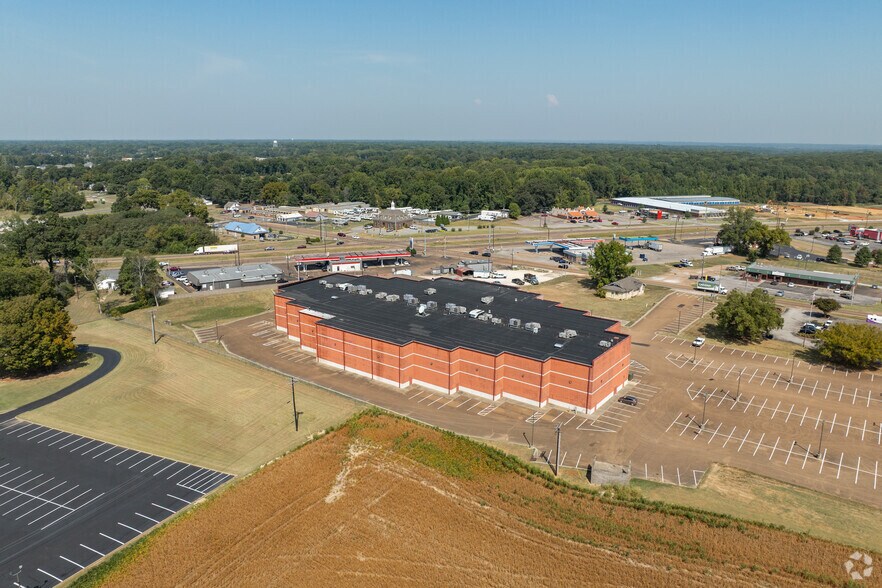 More Photos Of 79 Atoka-Munford Rd, Munford Movie Theatre For Sale