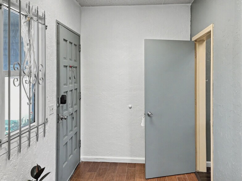 More Photos Of 2101 S El Camino Real, Oceanside Medical For Sale