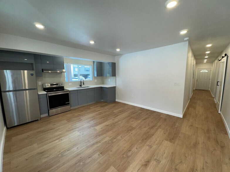 More Photos Of 553 N Flores St, Los Angeles Apartments For Sale