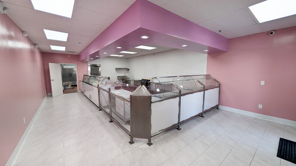 More Photos Of 1714 E McFadden Ave, Santa Ana Unknown For Lease