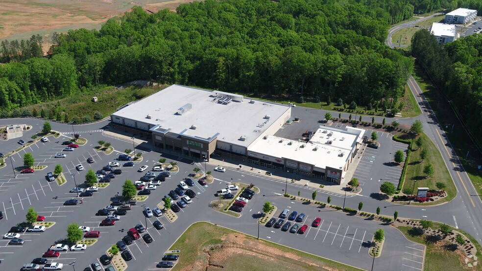 More Photos Of 8356-8360 Charlotte Hwy, Indian Land Freestanding For Lease