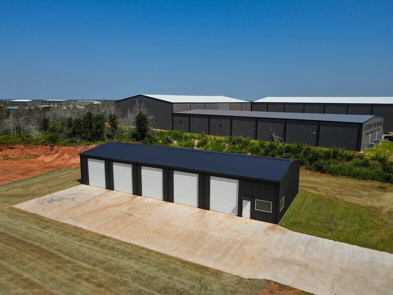 More Photos Of 11771 Hana Cir, Edmond Warehouse For Sale