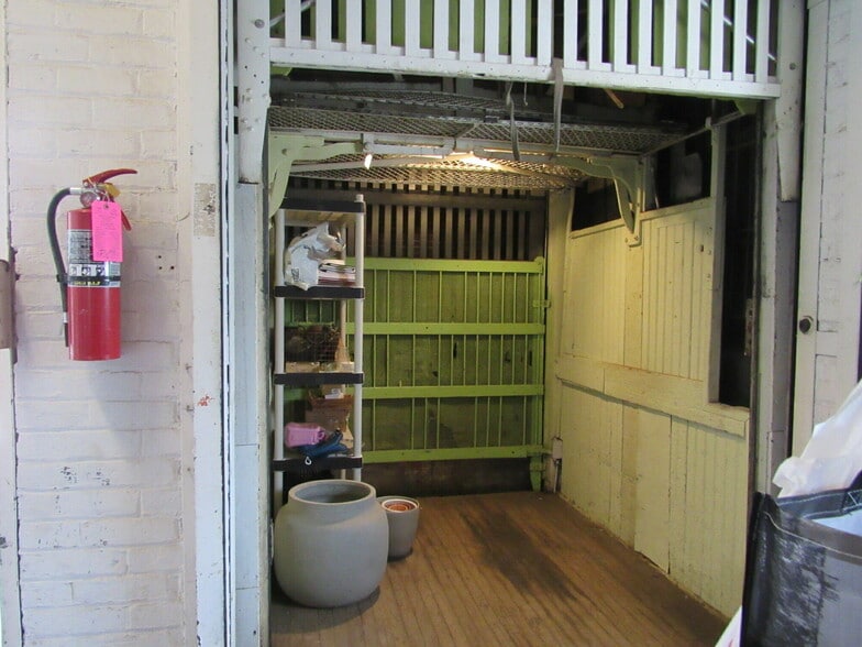 More Photos Of 3907 Perkins Ave, Cleveland Office For Sale