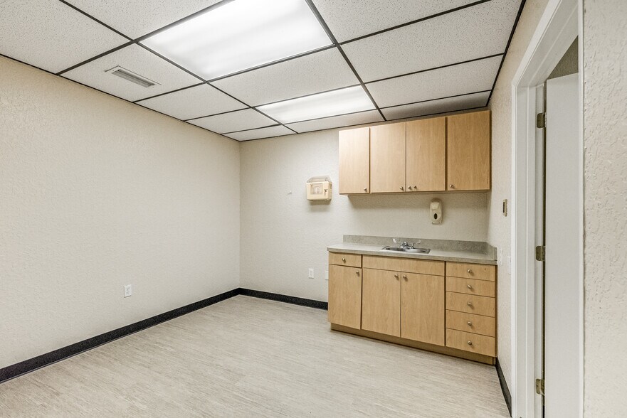 More Photos Of 255 Fortenberry Rd, Merritt Island Medical For Sale