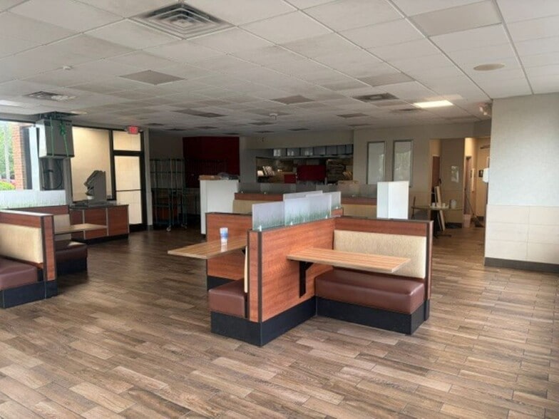 More Photos Of 147 Nc Highway 801 N, Advance Fast Food For Sale