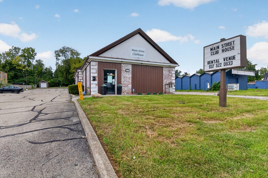 More Photos Of 5425 N Main St, Dayton Freestanding For Sale