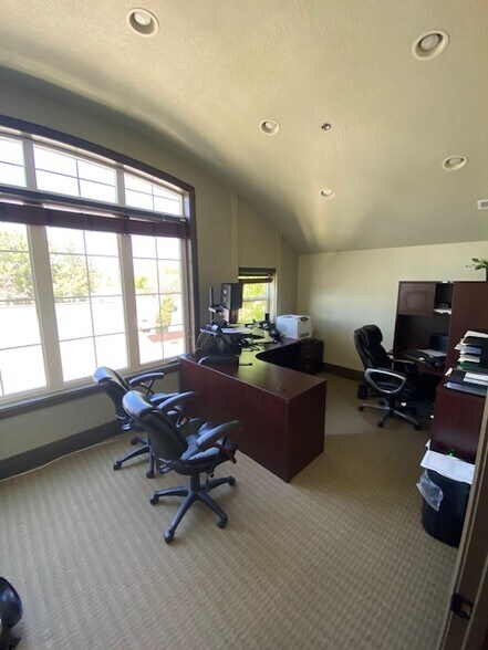 More Photos Of 6412 S 900 E, Murray Office For Lease