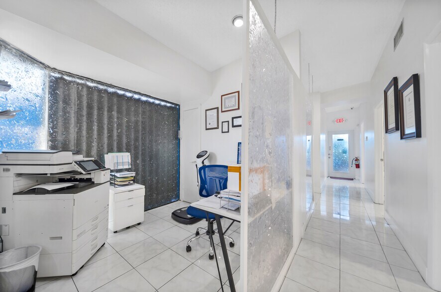 More Photos Of 2945 SW 8th St, Miami Medical For Sale