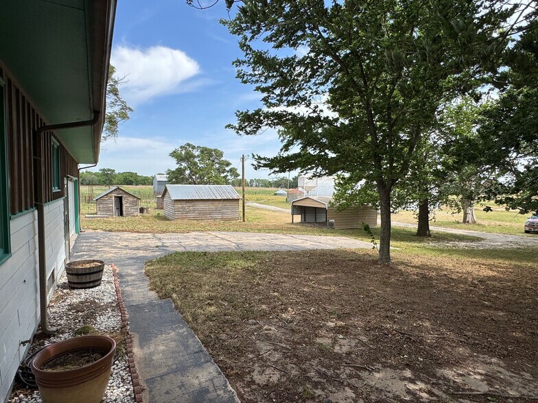 More Photos Of 914 N Burmac Rd, Burrton Land For Sale