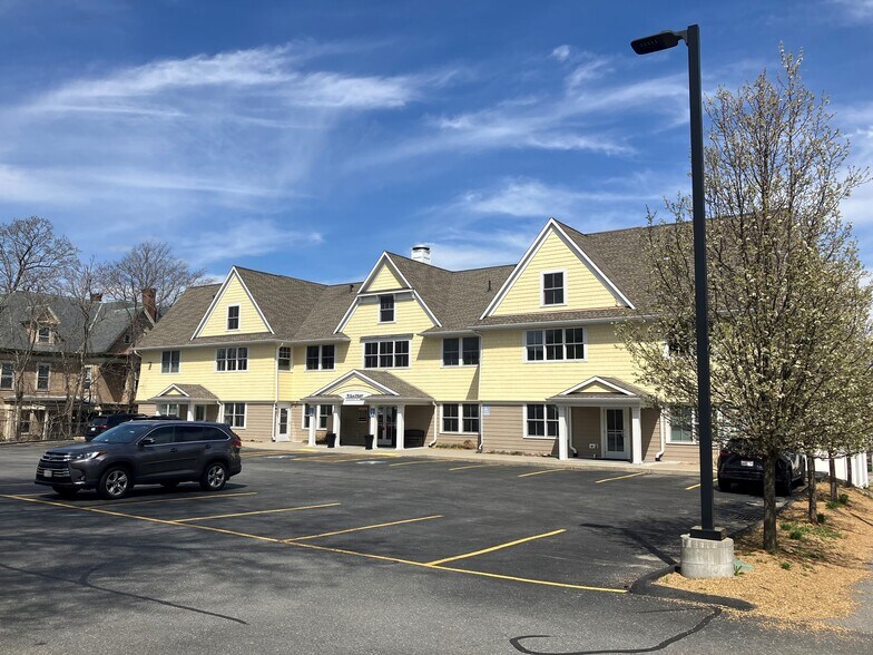 More Photos Of 70 Elm St, Worcester Office For Lease