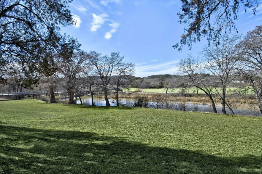 More Photos Of 1605 Water St, Kerrville Apartments For Sale