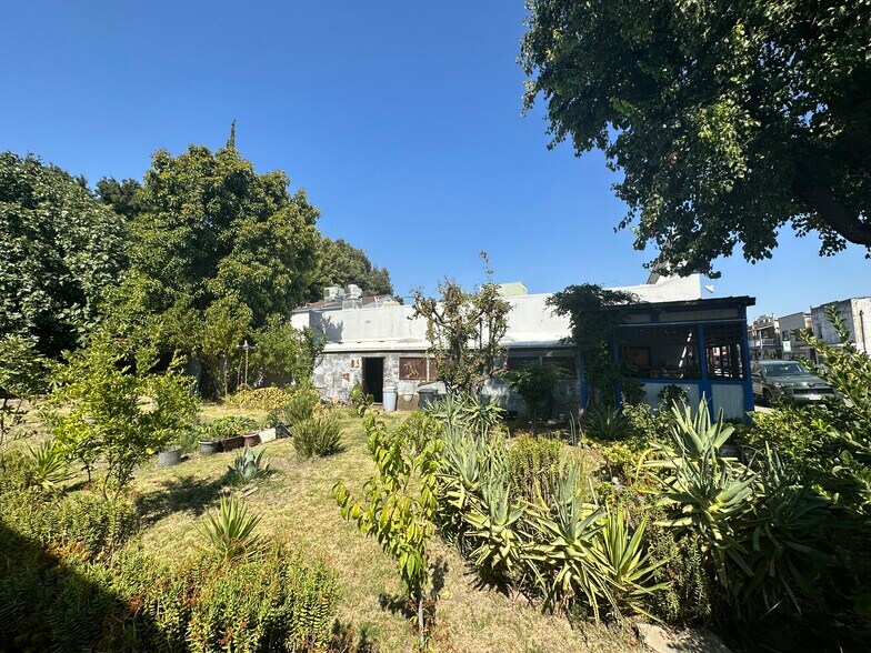 More Photos Of 7-9 Main St, Isleton Storefront Retail Residential For Sale