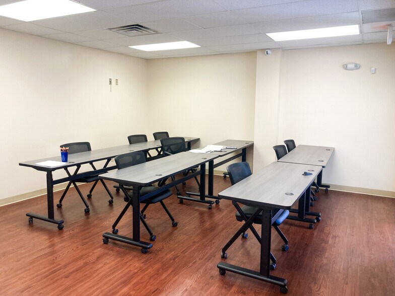 More Photos Of 510 W Union St, Athens Healthcare For Sale