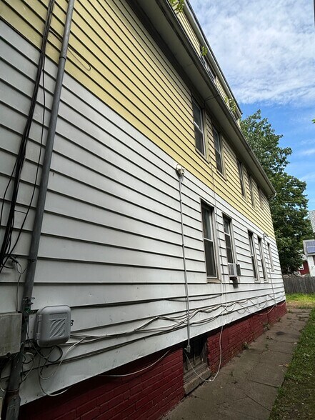 More Photos Of 57 Bassett St, New Haven Multifamily For Sale