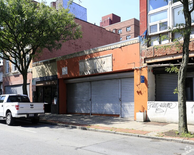 More Photos Of 146 S 4th Ave, Mount Vernon Storefront For Lease