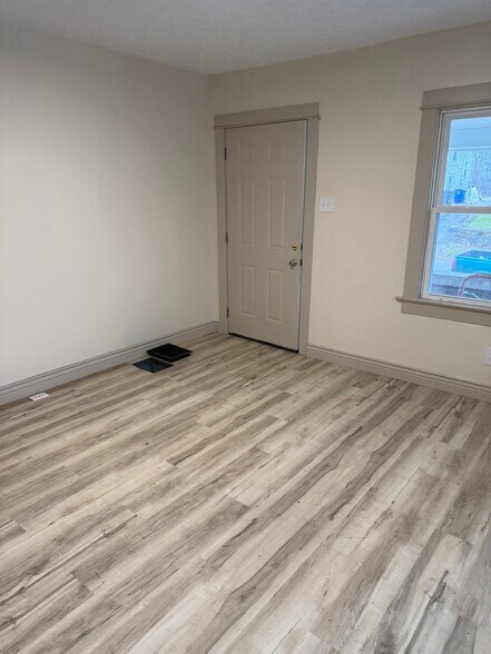 More Photos Of 128 E Bruce Ave, Dayton Multifamily For Sale