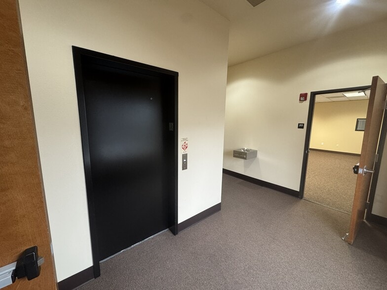 More Photos Of 1245 SW 158th Ave, Beaverton Office For Lease