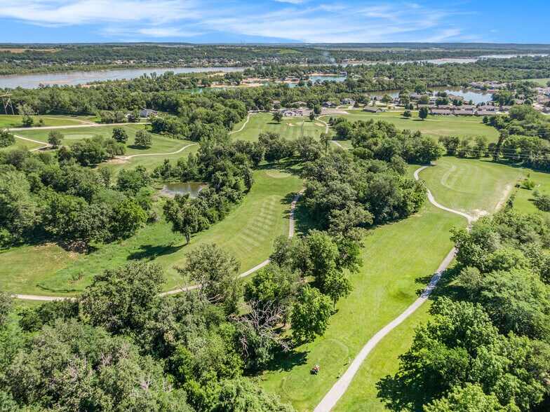 More Photos Of 3200 Buccaneer Blvd, Plattsmouth Golf Course Driving Range For Sale