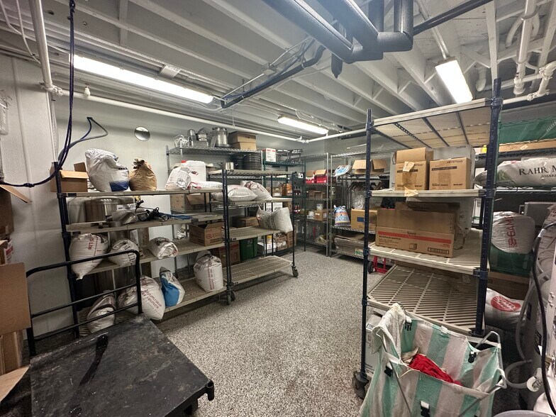 More Photos Of 131 W Broadway St, Owatonna Storefront Retail Office For Sale