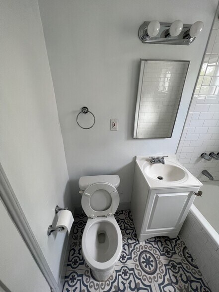 More Photos Of 1217 Cedar Ave, Long Beach Apartments For Sale