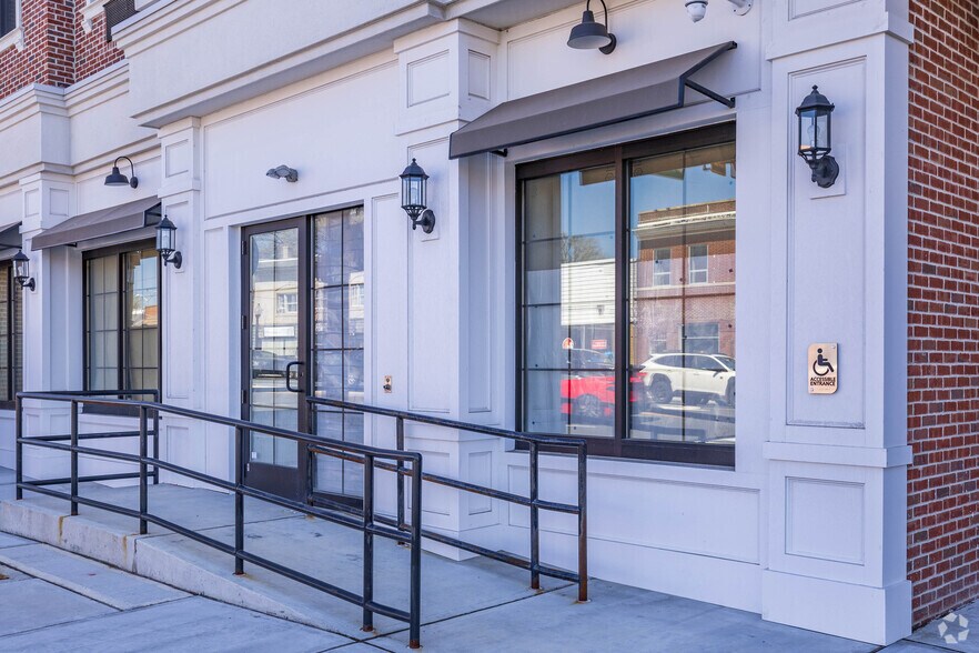 More Photos Of 10 W Westfield Ave W, Roselle Park Apartments For Lease