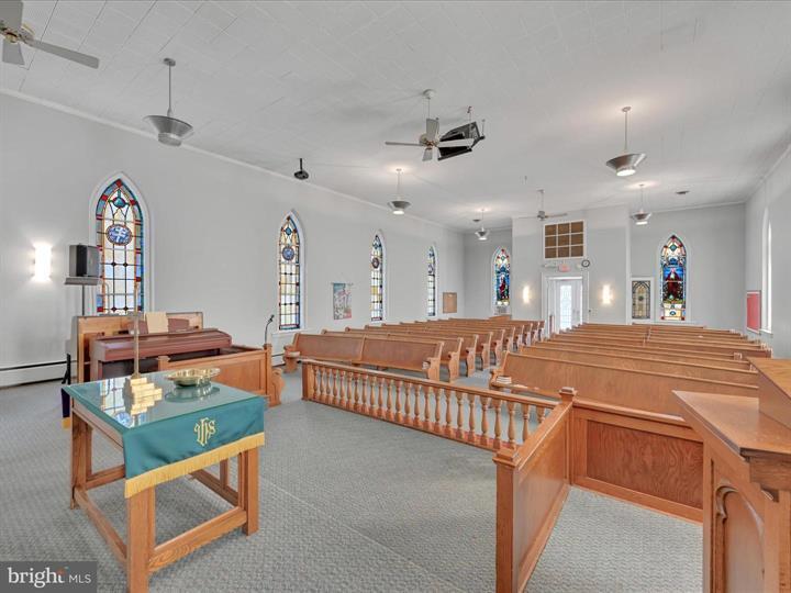 More Photos Of 100 New Haven St, Mount Joy General Retail For Lease