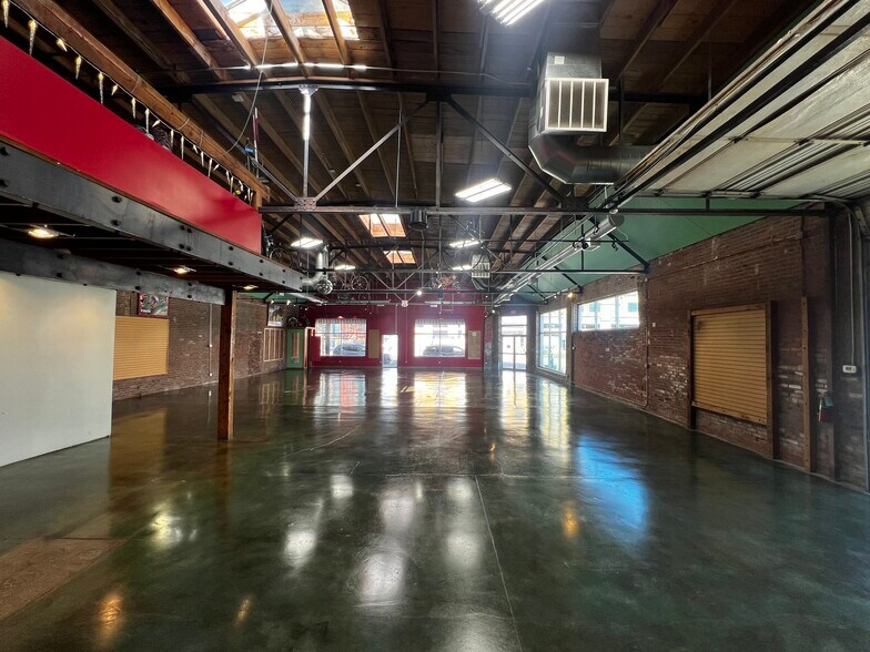 More Photos Of 416-420 E 2nd St, Tulsa Storefront Retail Office For Lease