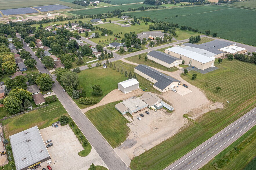 More Photos Of 541 8th E st, Hector Industrial For Sale