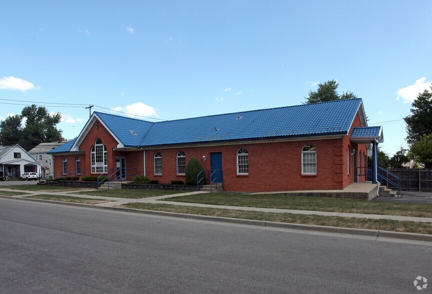 Primary Photo Of 721 Center Rd, West Seneca Medical For Sale