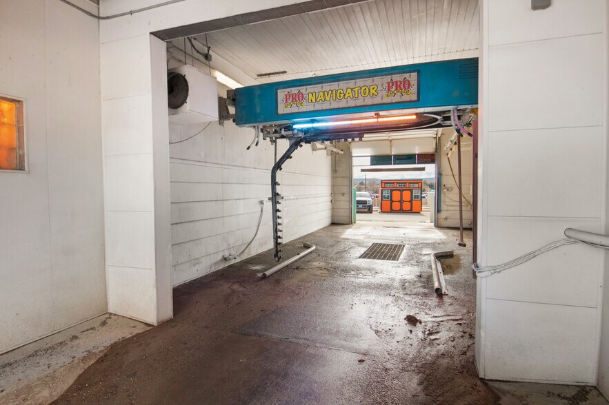More Photos Of 1730 Mountain City Hwy, Elko Carwash For Sale