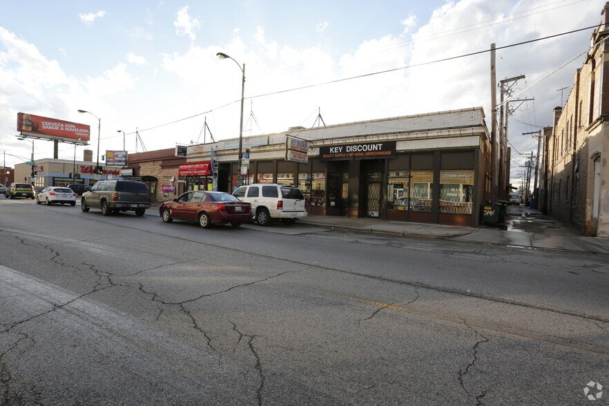 More Photos Of 4000-4008 W 26th St, Chicago Storefront For Lease