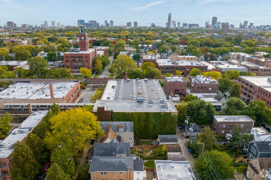 More Photos Of 1821 W Berteau Ave, Chicago Loft Creative Space For Sale