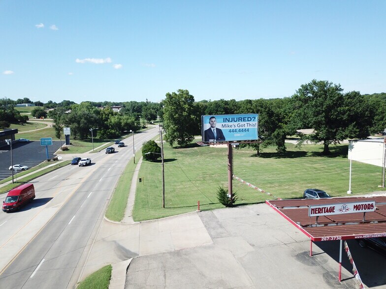 More Photos Of 100 SE 29th St, Topeka Land For Lease