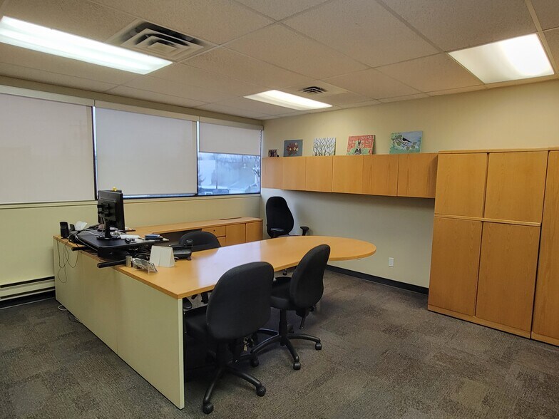 More Photos Of 1532 6th Av, Prince George Office For Lease