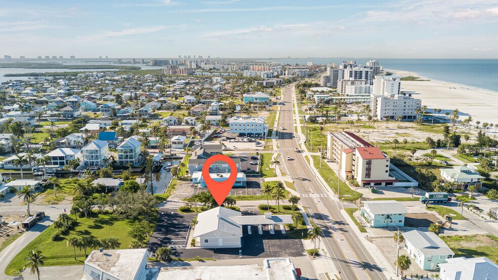 More Photos Of 6061 Estero Blvd, Fort Myers Bank For Sale