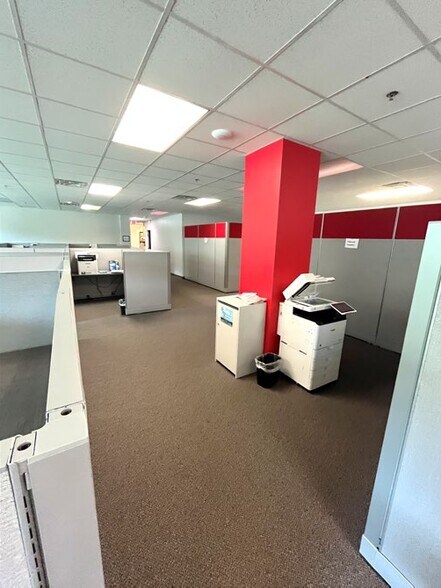 More Photos Of 11601 Iron Bridge Rd, Chester Medical For Lease